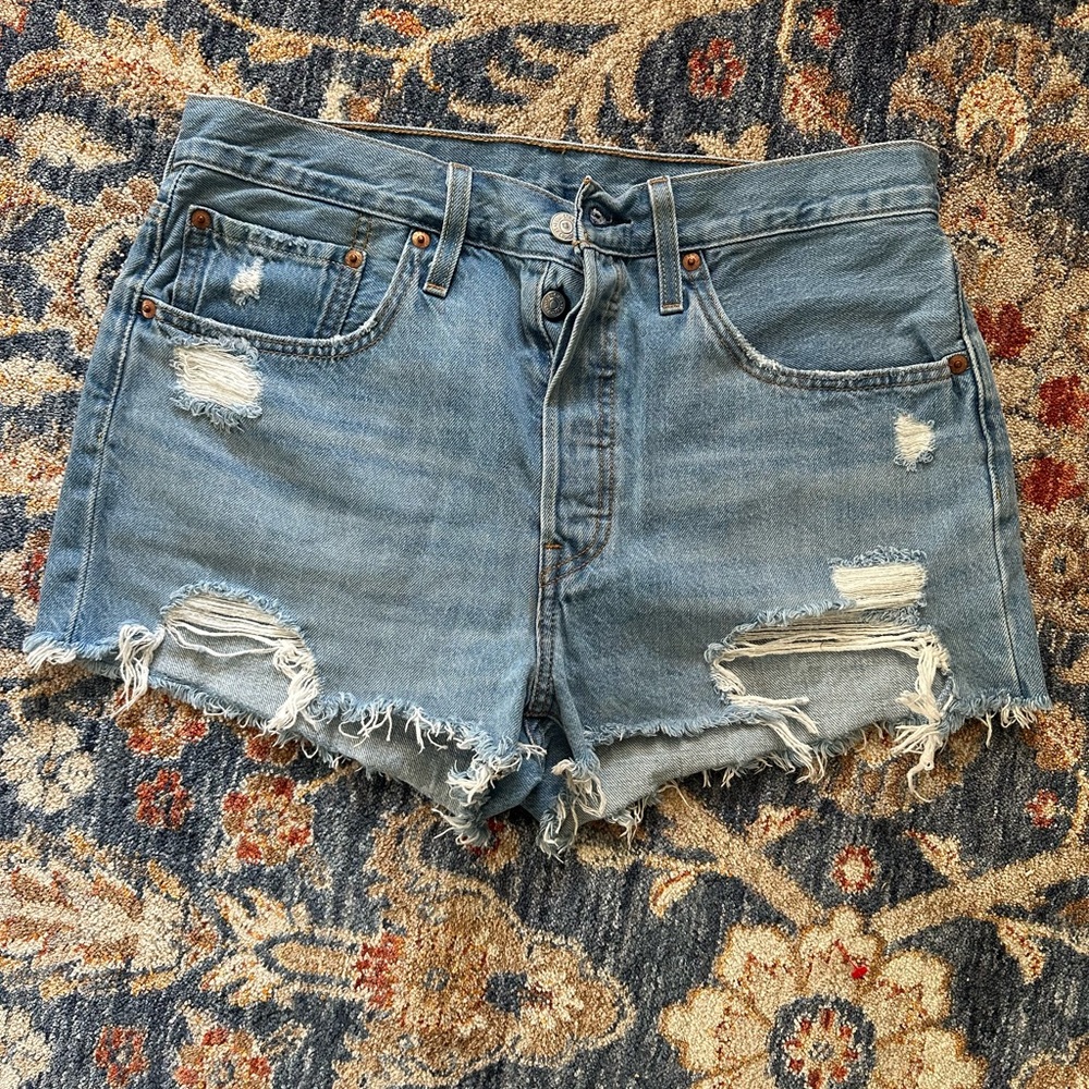 Levi’s 501 size 30 with 2” inseam medium wash denim shorts